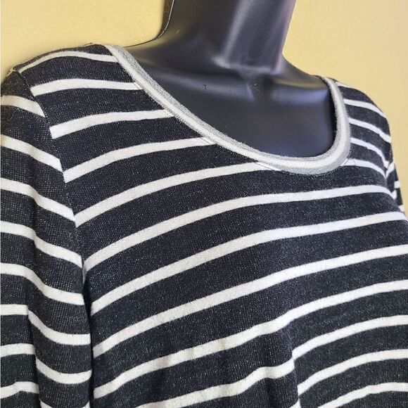 Green Envelope Striped Top  - Picture 2 of 6